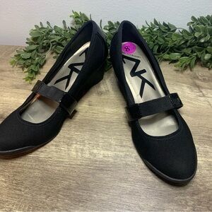 Anne Klein Sport Mary Jane wedges Stretch fabric and patent leather Ladies 8.5